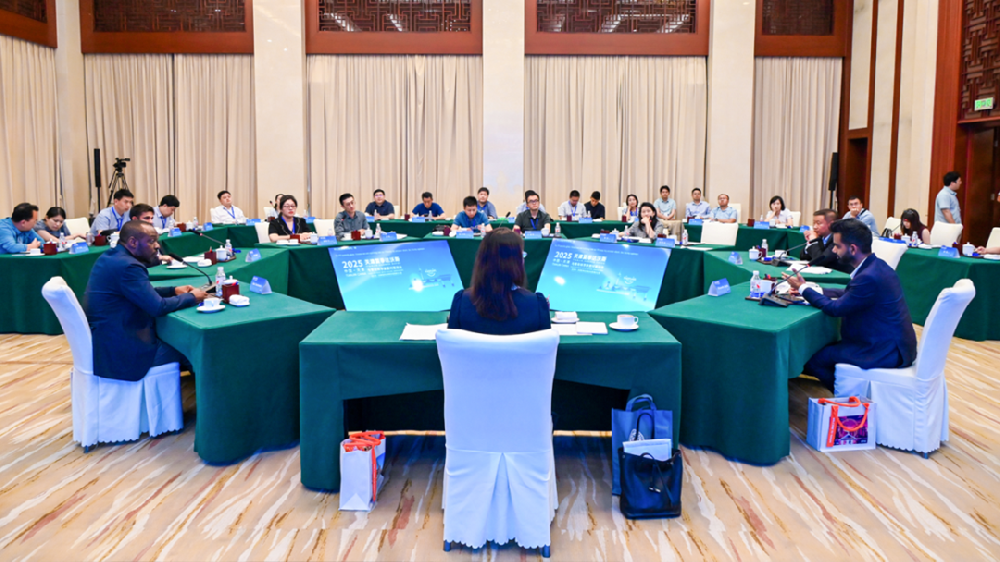 科技架橋，思想無界｜2025夏季達(dá)沃斯論壇，迅爾科技彰顯天津創(chuàng)新力量